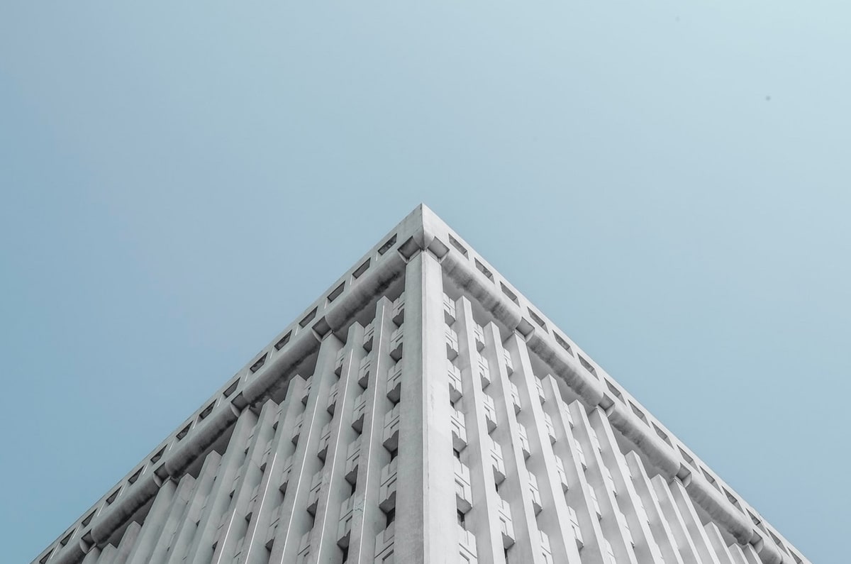 半岛体育APP-冲超在即，兰帕德赛后激情庆祝，并让球迷们放心去梦想英超